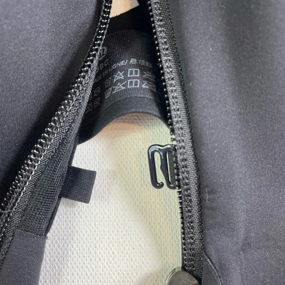 Lululemon Women’s Enlite Front Zip Closure Sports Bra 38C Black High Support - Picture 12 of 12